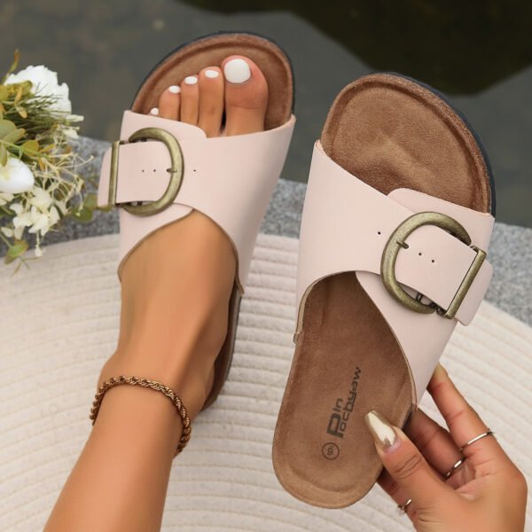 The best-selling women's outdoor sandals