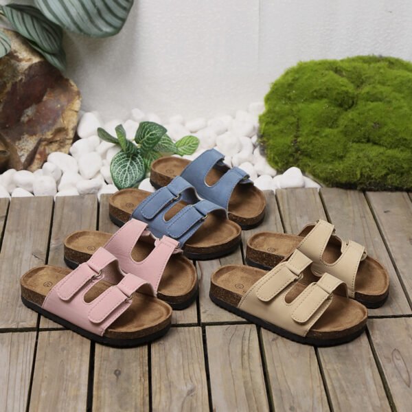 Comfortable children's outdoor sandals