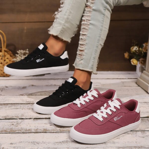 Ladies casual shoes