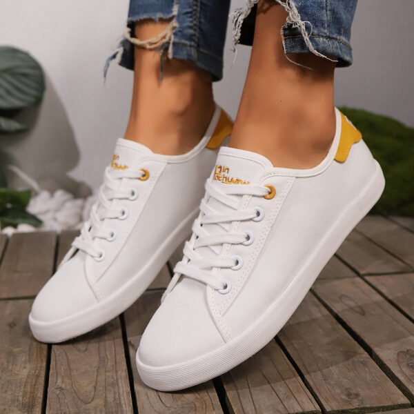 Ladies casual shoes